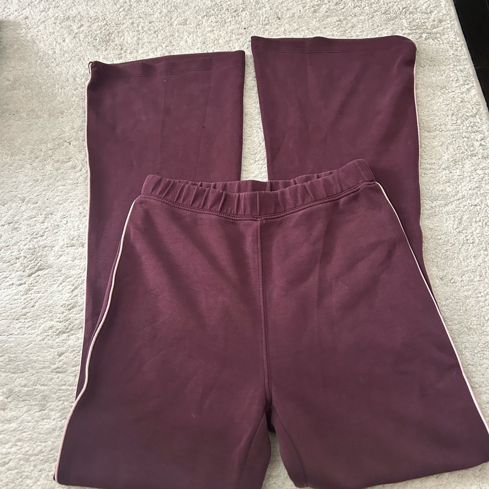 2000’s Burgundy Flared / Straight leg Sweats with Pink Side Piping